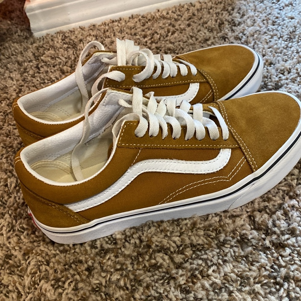 VANS Brown/Gold old skool Low top Sneaker Size 8 Womens 6.5 Mens